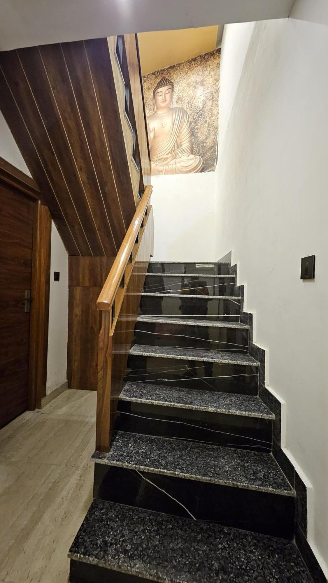 Mountain Zest- Simla Royale Near Mall Road Free Pickup From Railway Station Simla المظهر الخارجي الصورة