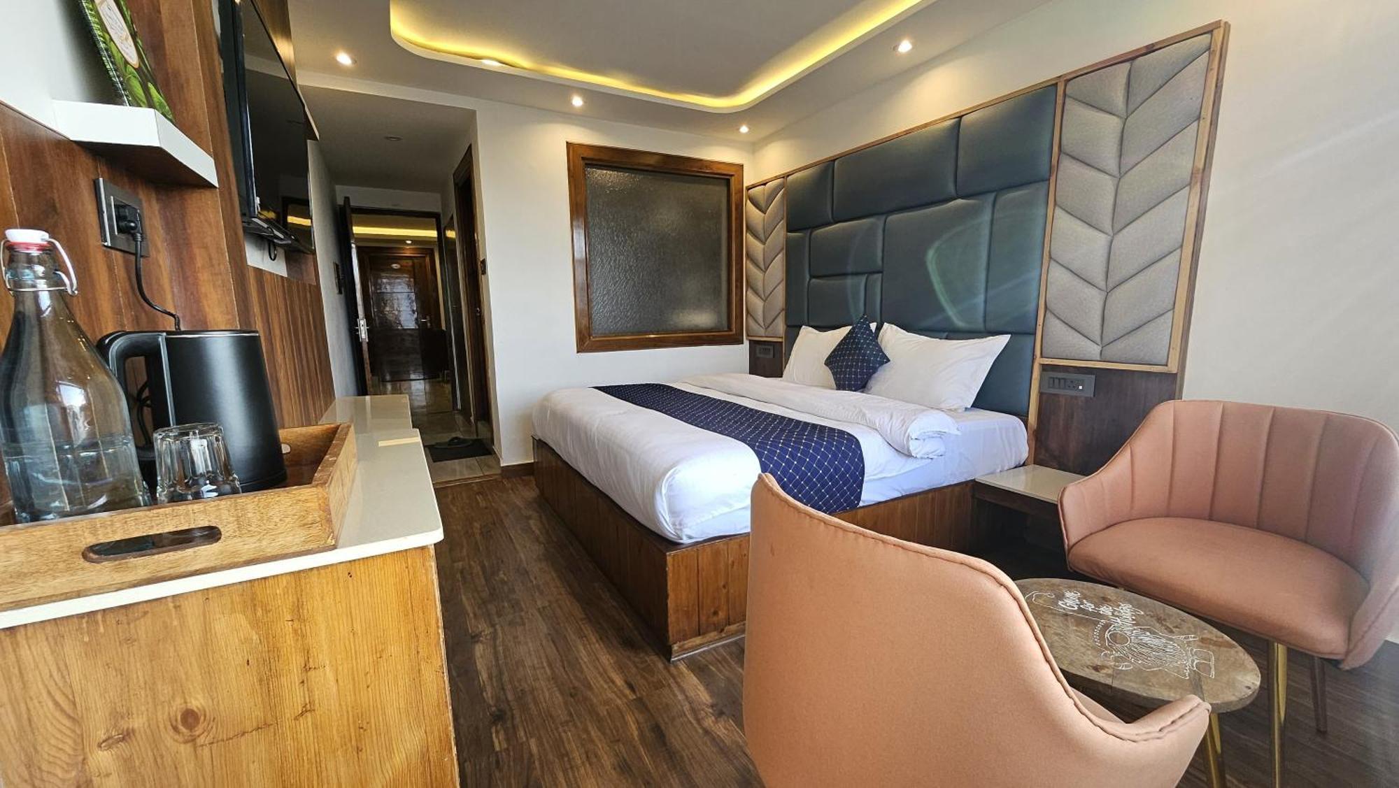 The Central Vista - Simla Royale Near Mall Road Free Pickup From Railway Station Simla شيملا المظهر الخارجي الصورة