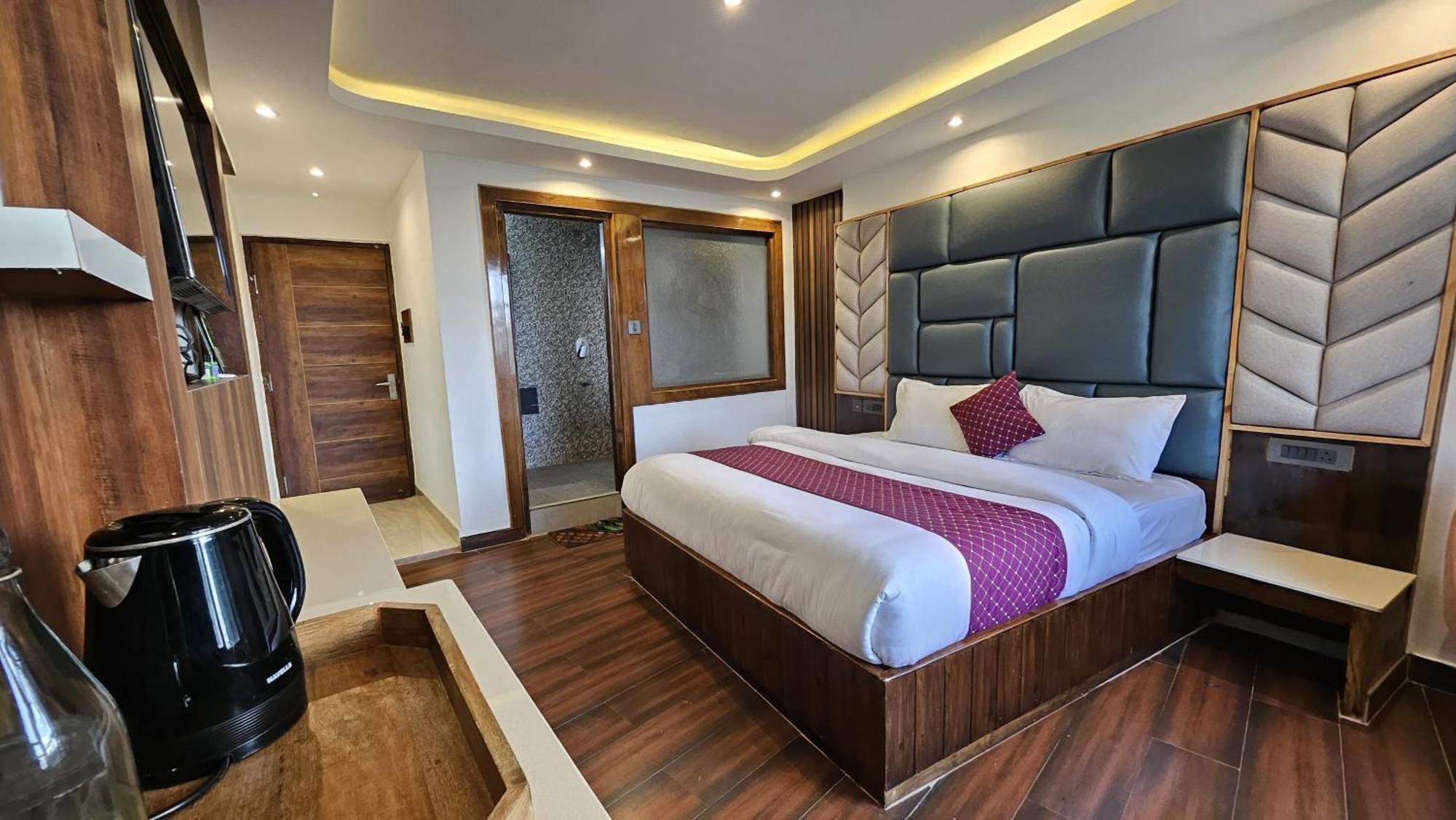 The Central Vista - Simla Royale Near Mall Road Free Pickup From Railway Station Simla شيملا المظهر الخارجي الصورة